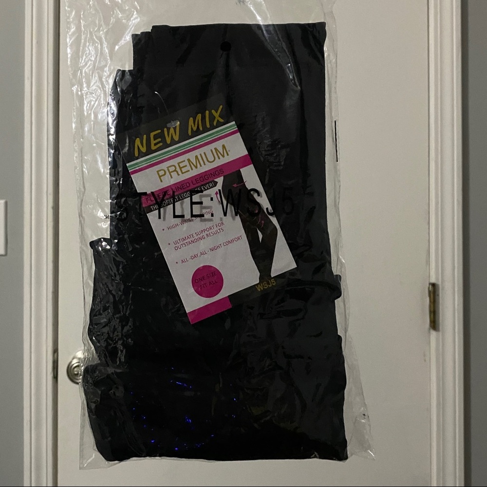 NWT Premium Fleece Lined Leggings